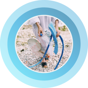 Rewards4Earth clean up OUR SEVEN PILLARS Part of every dollar spent goes to saving the planet Plastic clean up - to recycle and end single-use palstic